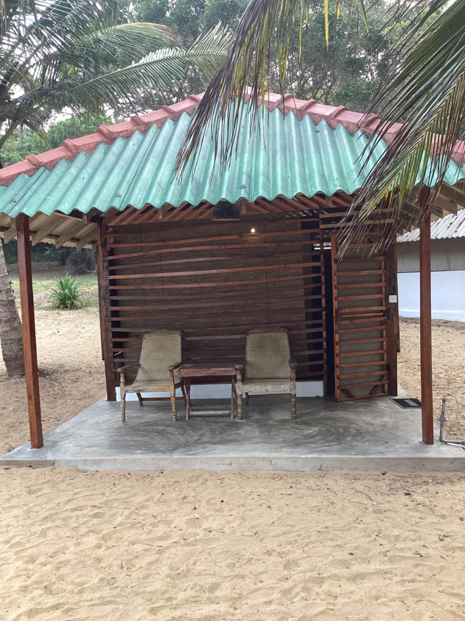 Upali Beach Surf Resort & Cafe Arugam Bay Kültér fotó